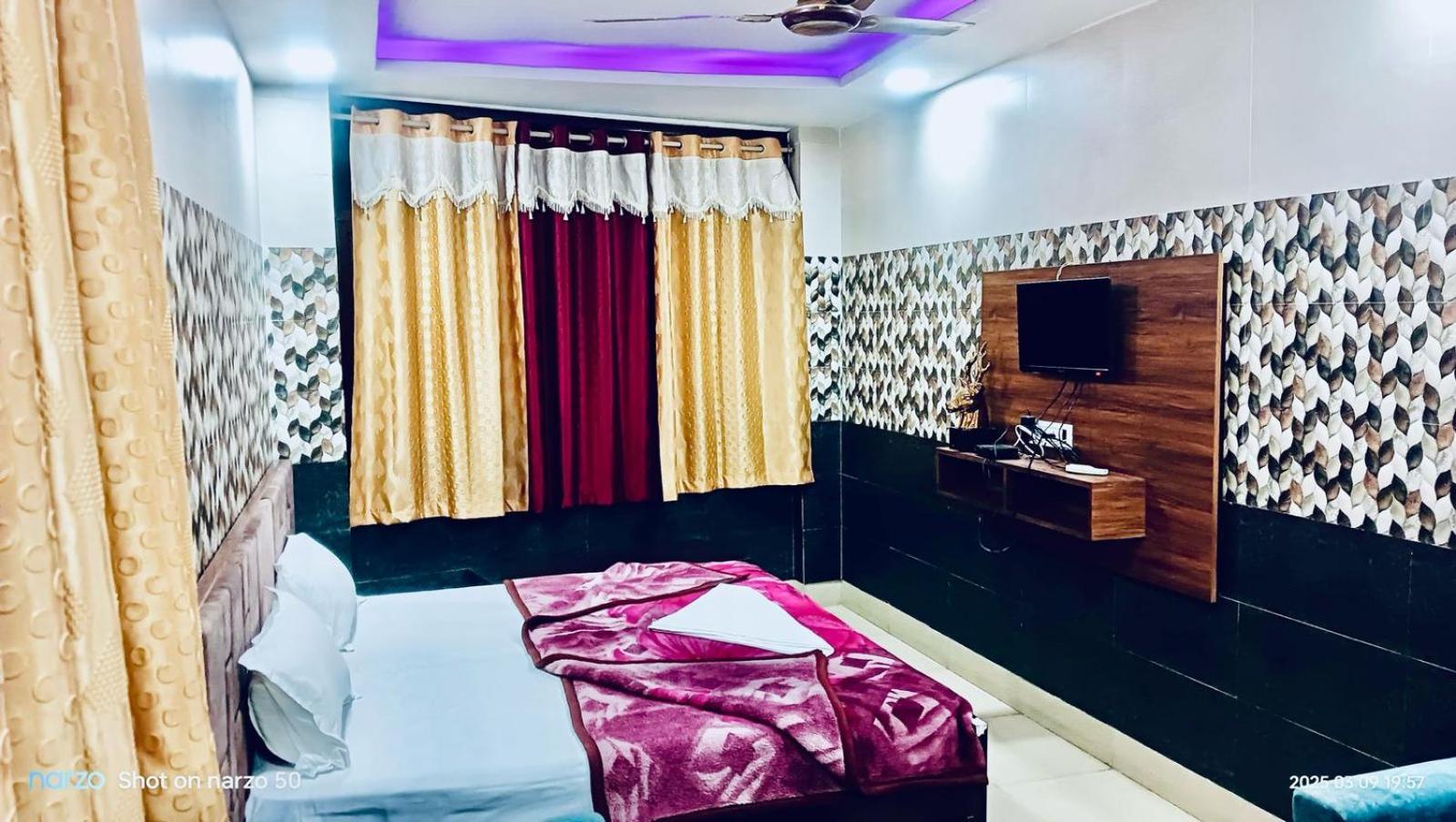 Hotel Vishal Palace Unnao Dış mekan fotoğraf